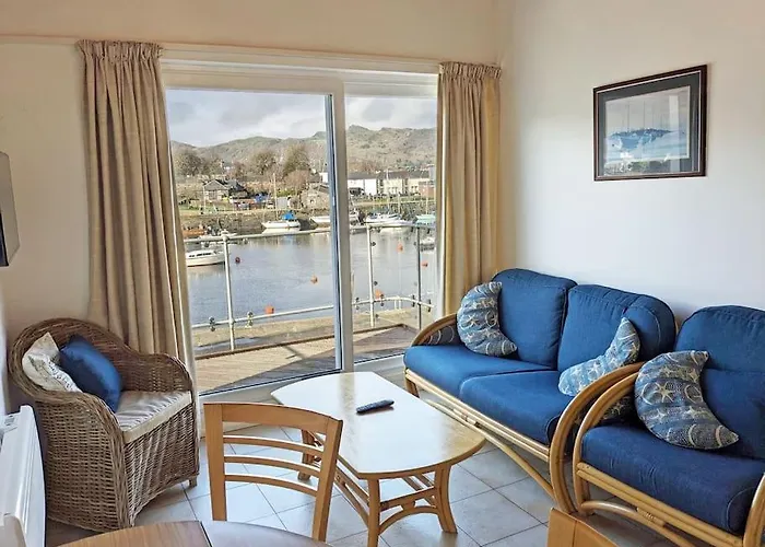 Harbour Haven: Spectacular Views